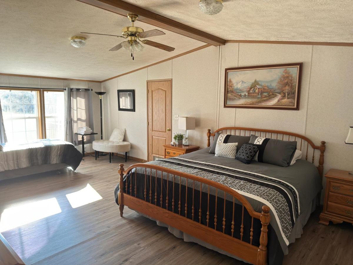 Spacious Cozy Getaway ! King Bed, Game Room, Out Door Patio Cairo Exterior foto